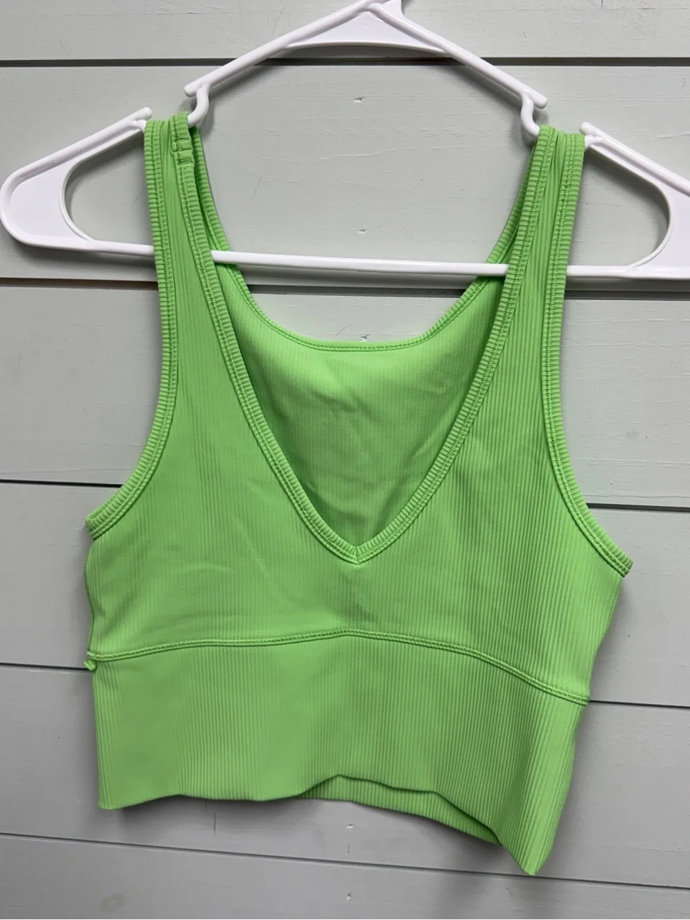 Lululmeon power pivot tank top lime green women’s size 6